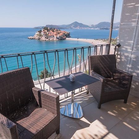 Private Penthouse Djurasevic Apartment Sveti Stefan Bagian luar foto