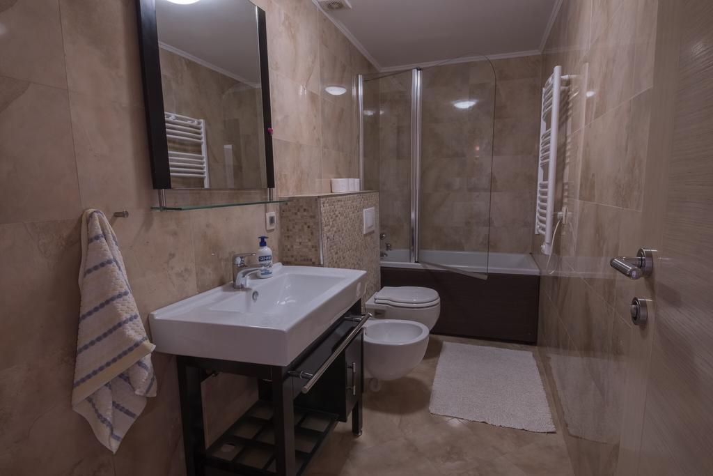Private Penthouse Djurasevic Apartment Sveti Stefan Bagian luar foto