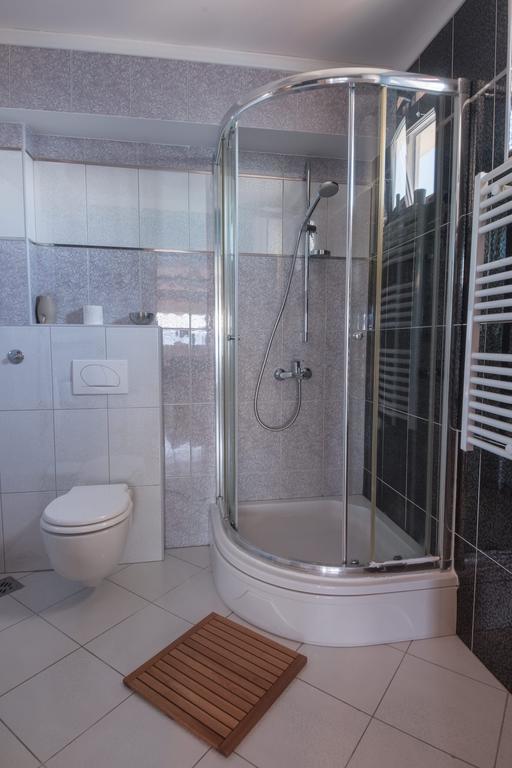 Private Penthouse Djurasevic Apartment Sveti Stefan Bagian luar foto